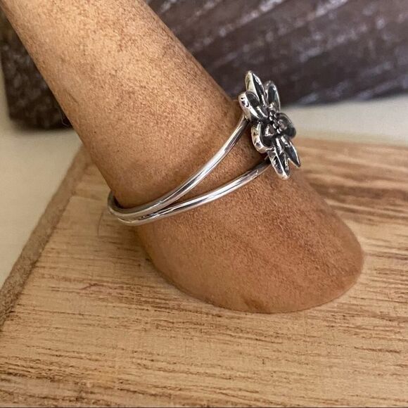 Lotus Flower Double Band Sterling Silver Ring - Picture 5 of 6